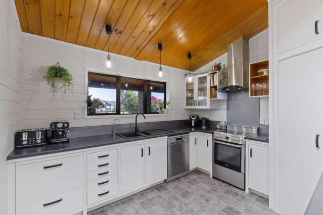 7 Stirling Drive 10767_3