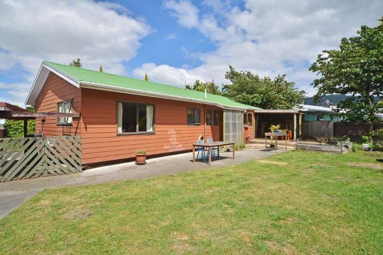 33 William Benton Street Featherston_1