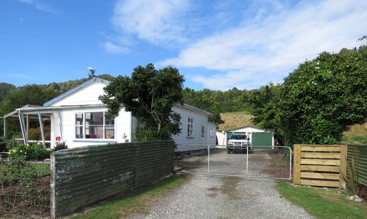714 State Highway 7 Reefton_8