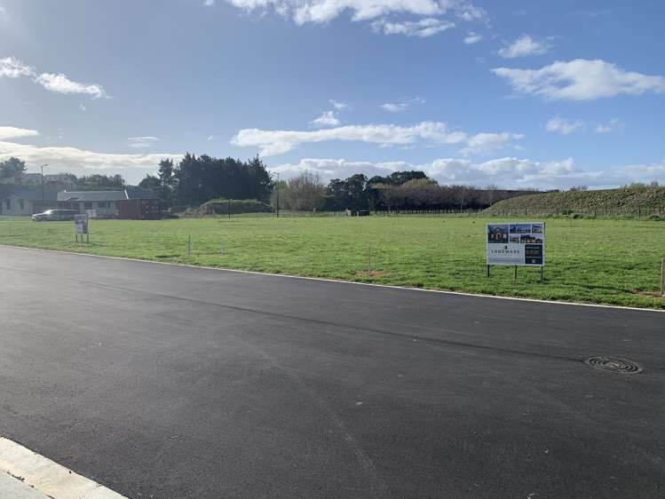 3 Magnolia Lane Kelvin Grove_5