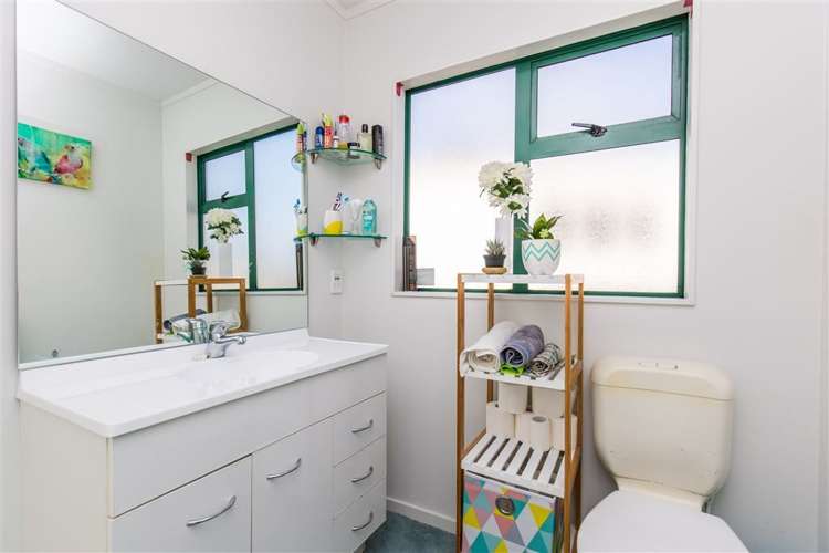 24 Fairdale Place Birkdale_16