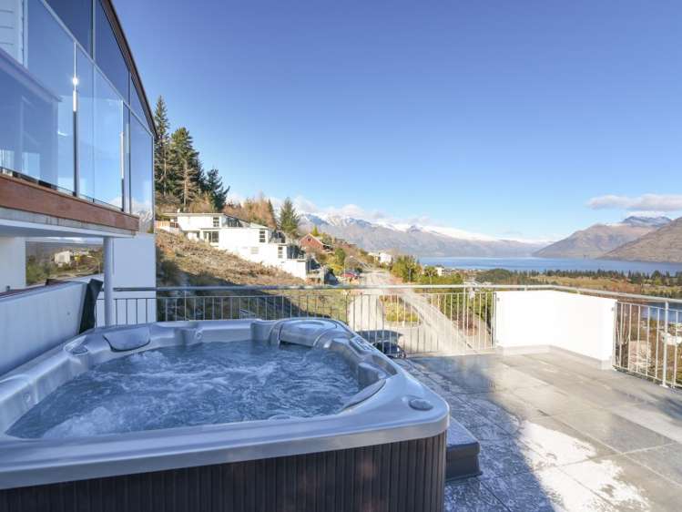 31 Belfast Terrace Queenstown_18