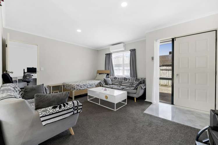 518 & A Chapel Road East Tamaki_12