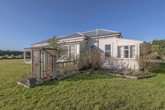 1386 North Eyre Road West Eyreton_4