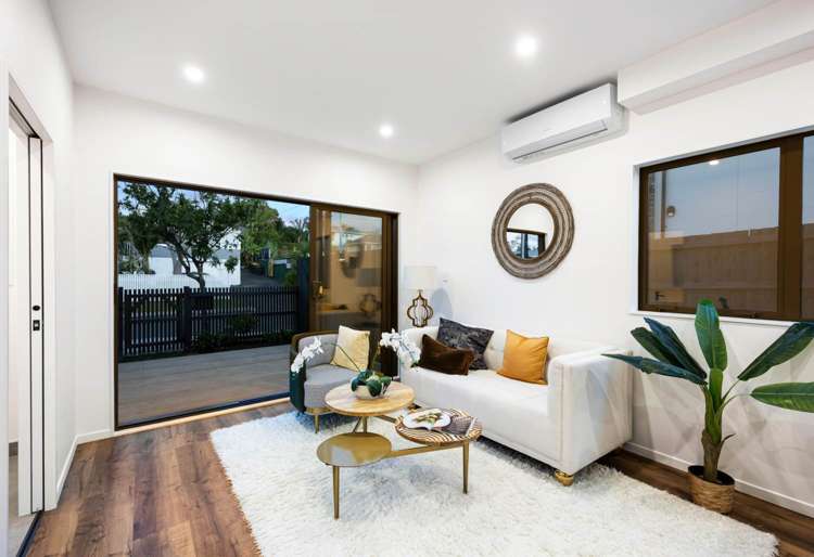 2/81 Vodanovich Road Te Atatu South_6