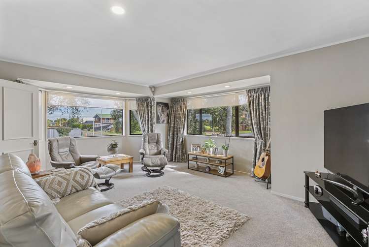 12 Kurnell Drive Botany Downs_9