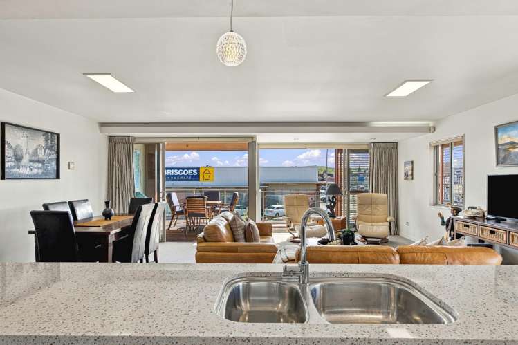 10/101 Roberts Street_3