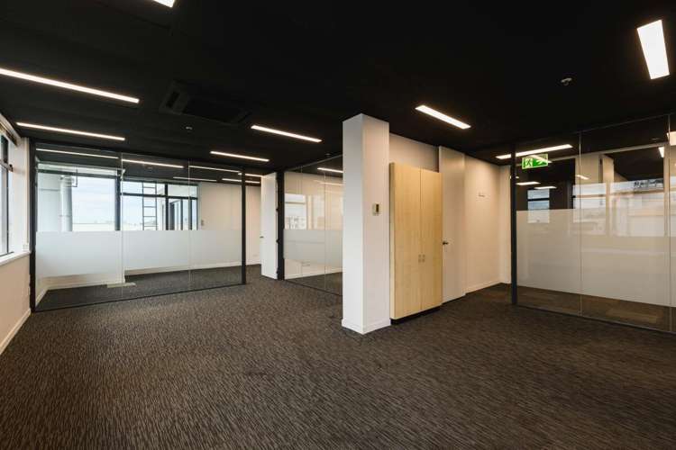 58 Hazeldean Road Addington_14