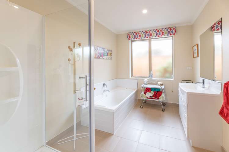 8 Staveley Street Avonhead_12