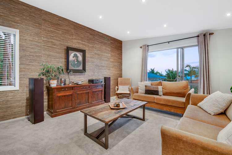 115 Waldorf Crescent Orewa_13