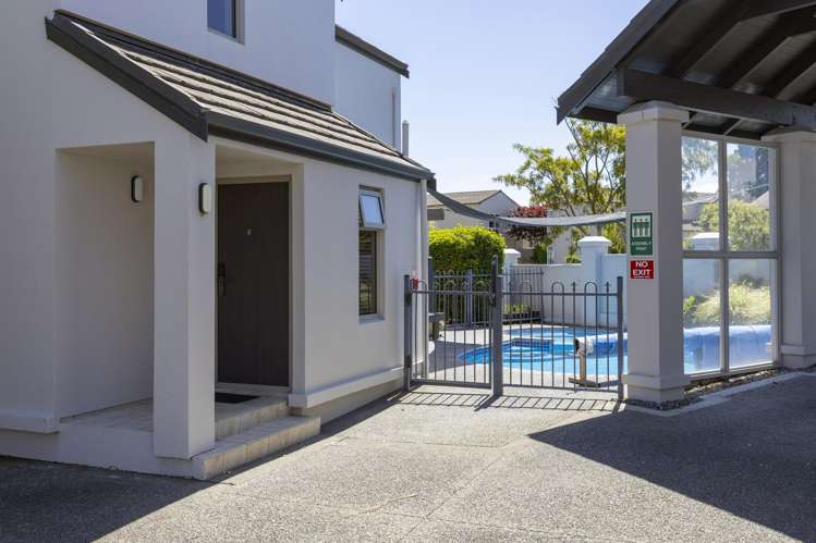 1/7 Tui Street Bird Area_2