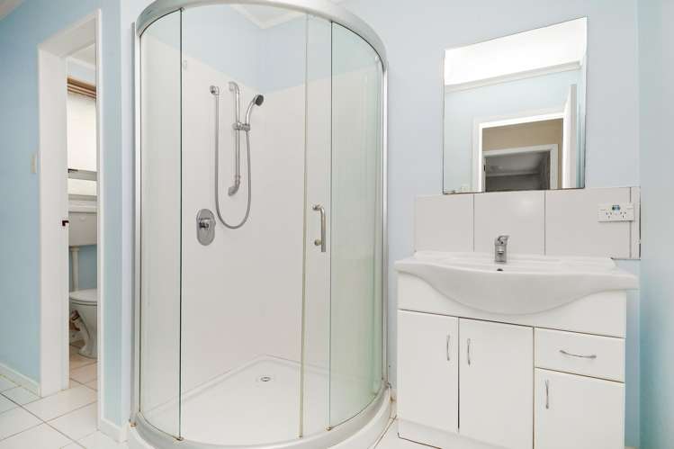 22 Castle Crescent Stokes Valley_12