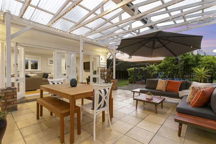 7 Tui Glen Road Birkenhead_2