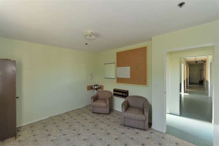 75 High Street Picton_17