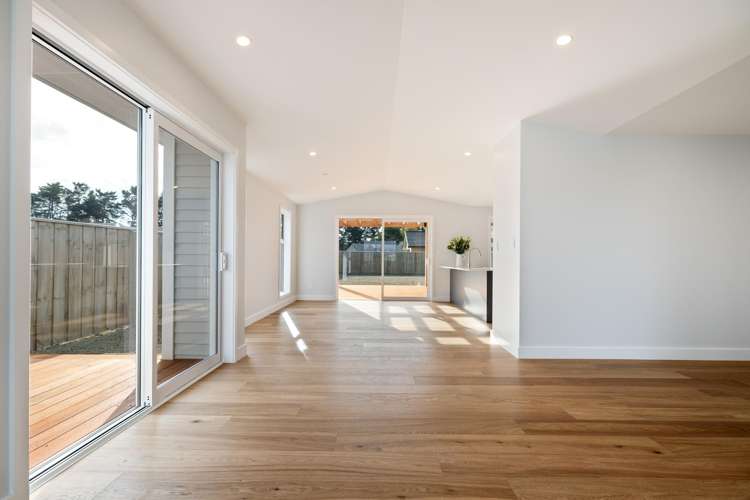 27 Plover Avenue Amberley_8