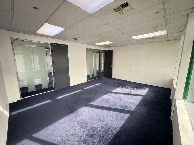 Level 1/5 William Pickering Drive Albany_6