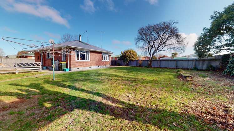 35 Davis Crescent Netherby_14