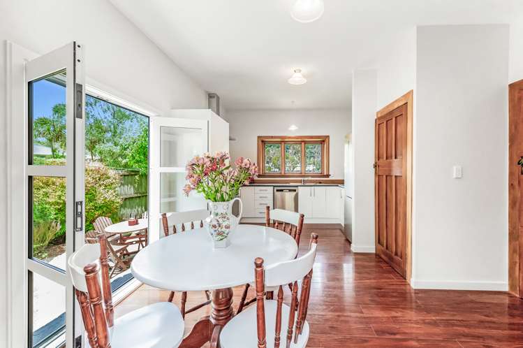 29 Broadway Avenue Waikuku Beach_11