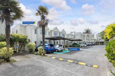 15B/21 Hunters Park Drive_3