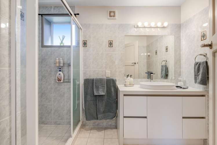 34 Clansman Terrace Gulf Harbour_18