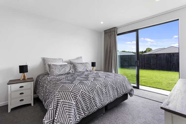 32 Brusio Drive Wigram_12