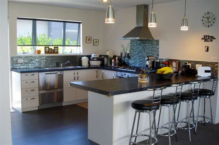 29 Captain Wood Avenue Whitianga_2