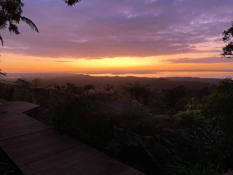 27A Quinns Road Waiatarua_11