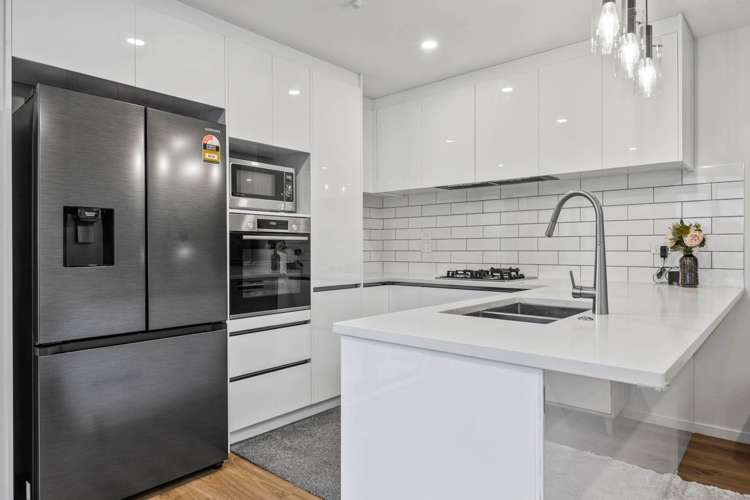 74D Jolson Road_4