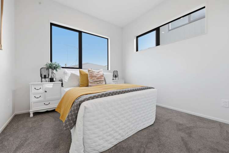 18B Hatherlow Street Glenfield_16