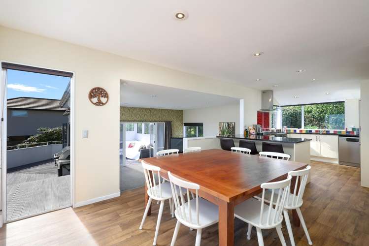64 Tresillian Avenue Marybank_10