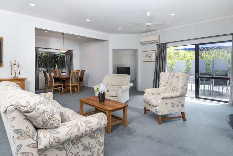 2/7 Hostel Access Road Eastern Beach_6