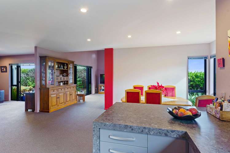 148 Field Way Waikanae Beach_7