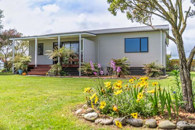 22 Kiharoa Street Otaki Beach_1