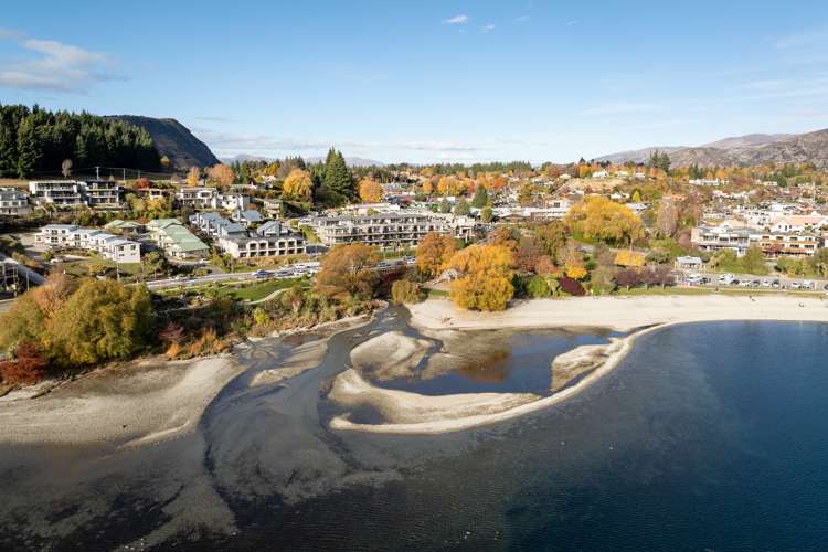 Unit 102, 5 Lakeside Road Wanaka_16