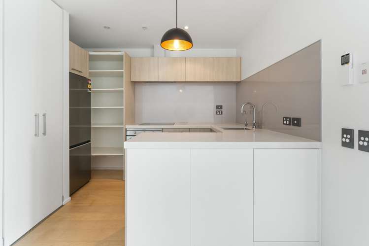 708/5 Howe Street Freemans Bay_5