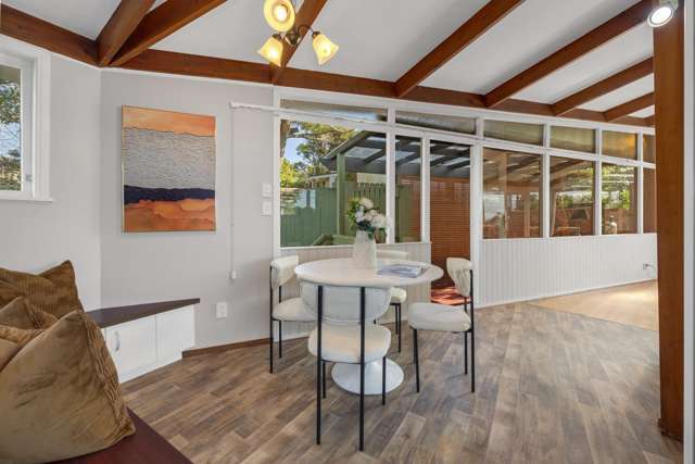 27 Colmar Road Mellons Bay_4