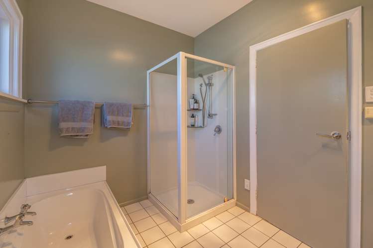 94 Racecourse Road Sockburn_18