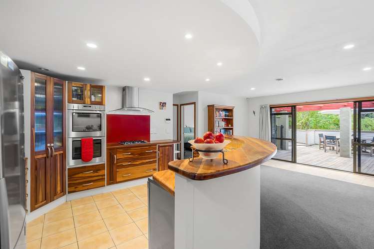 2 Larchwood Grove Rangatira Park_8