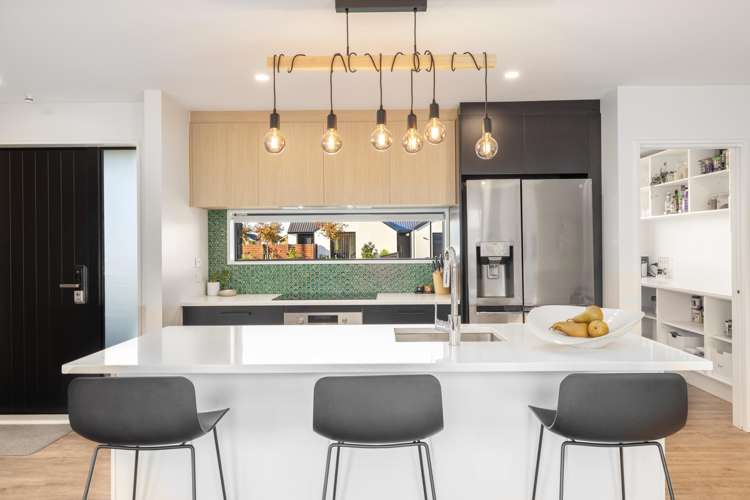 60 Katrine Drive Burwood_1