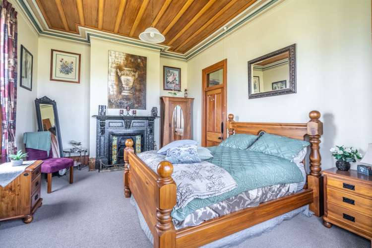 29 Oxford Street Gore Surrounds_11