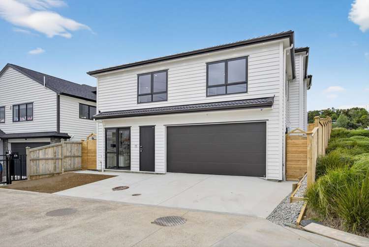 2 Ballyalton Crescent Flat Bush_38