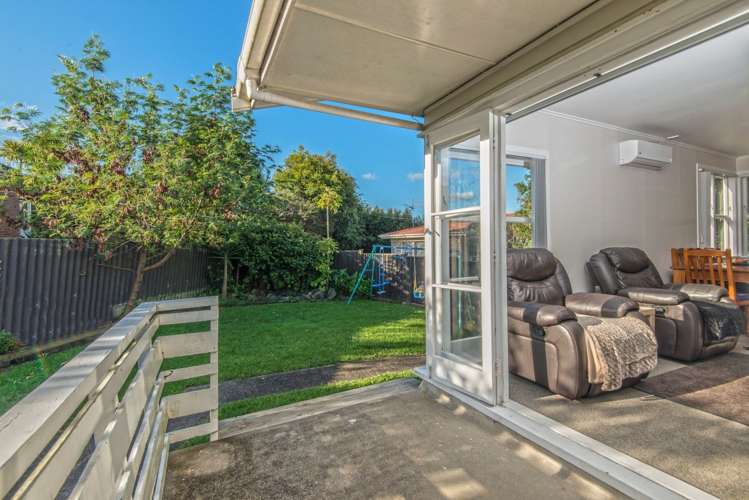 25 Hutchinsons Road Bucklands Beach_7