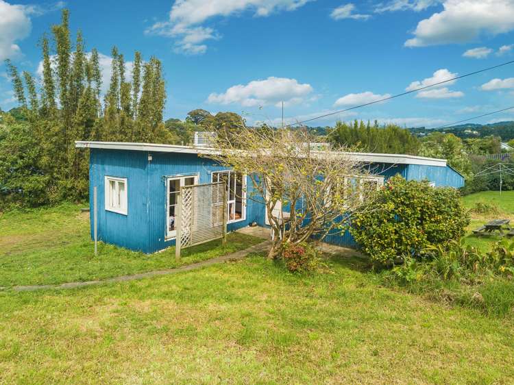 2 Whakarite Road Ostend_3