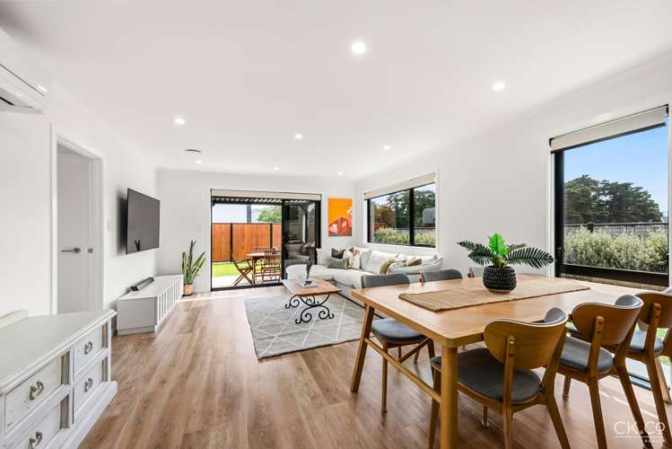 7 Leo Waikari Crescent Wallaceville_2
