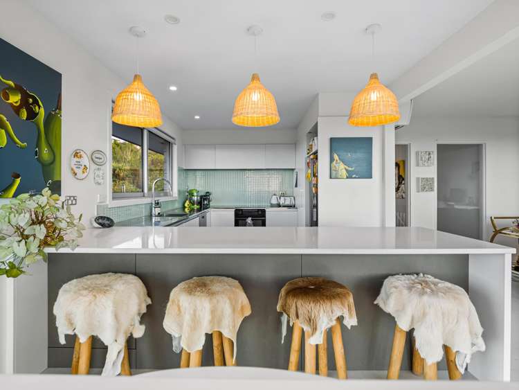 137 Soleares Avenue_5