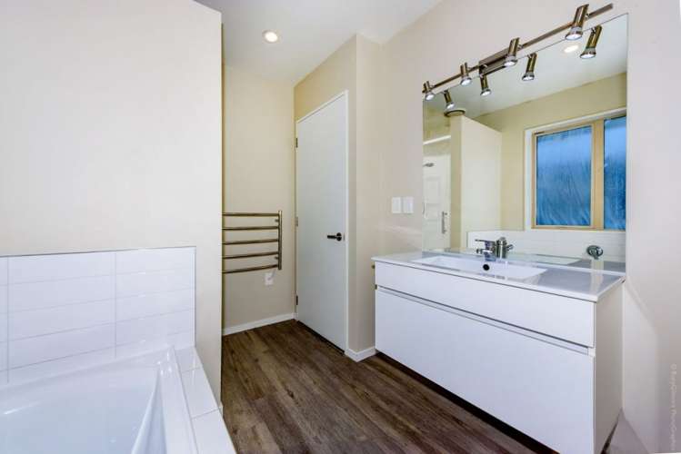 17 Bofors Close Wigram_18