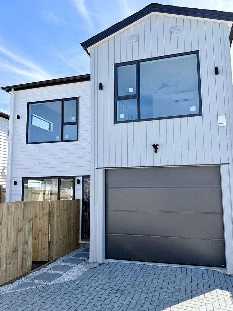 8 Sharland Avenue Manurewa_0