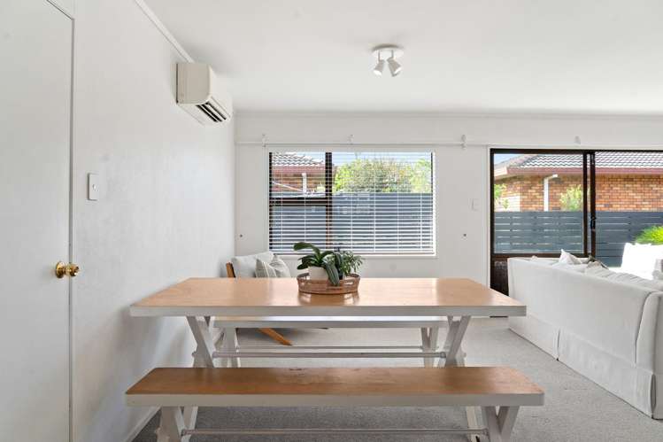 2/88 Edgecumbe Road Avenues_9