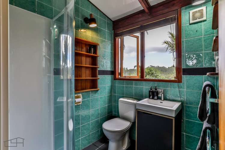 33 Kauri Loop Road Oratia_11