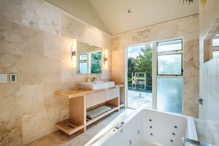 138 Onetaunga Road Chatswood_17